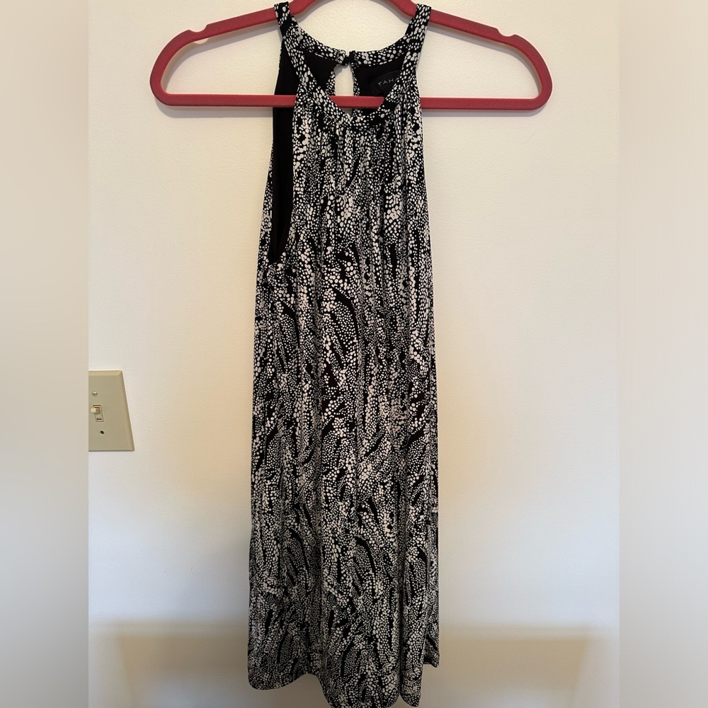 Women’s Tahari Dress, black and white